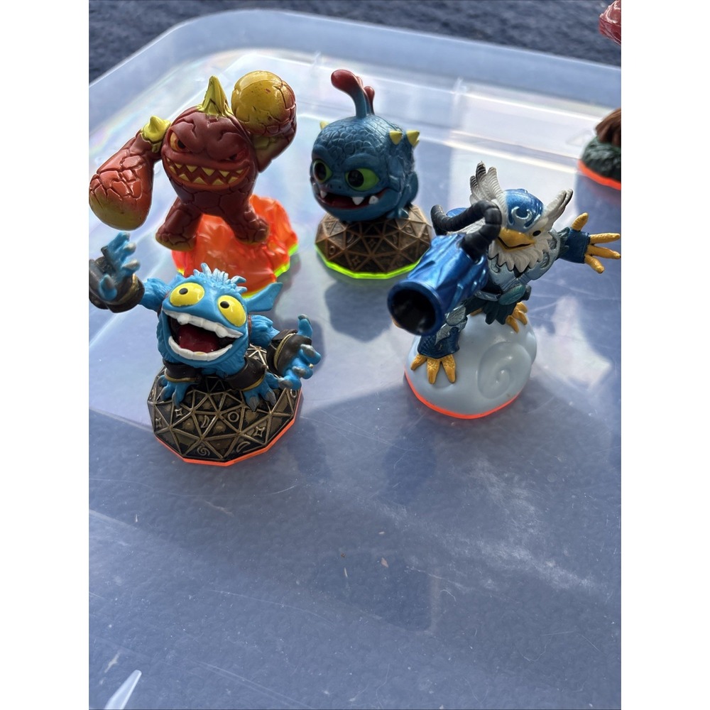 Skylander Activision Lot Of 23 & 1 Bottom Piece Of Missing Top Piece - Picture 5 of 7